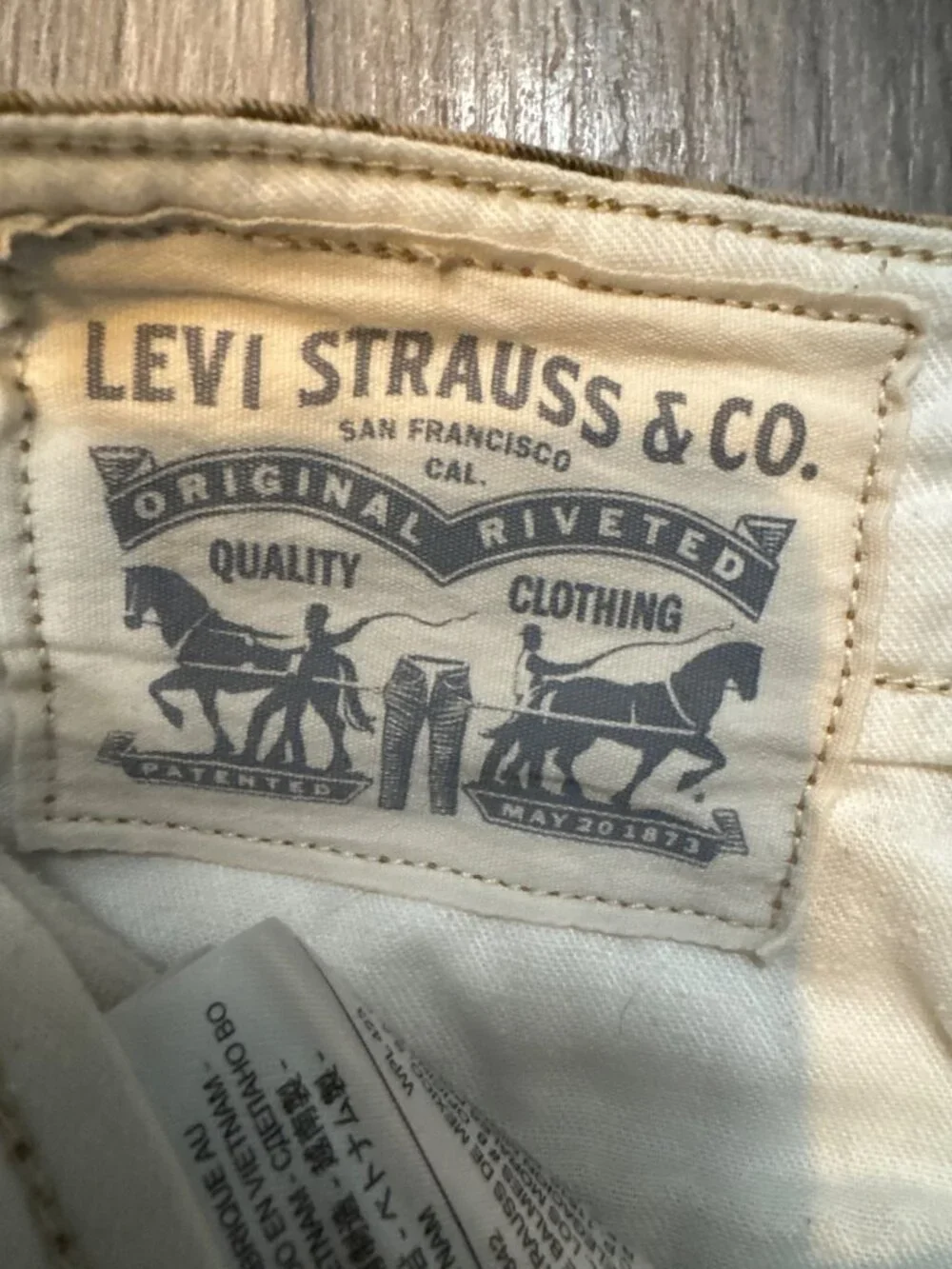 Levi Strauss & Co. Mens Brown Camo Cargo Pants W32 L32 Fits 34x26 Hemmed Cotton